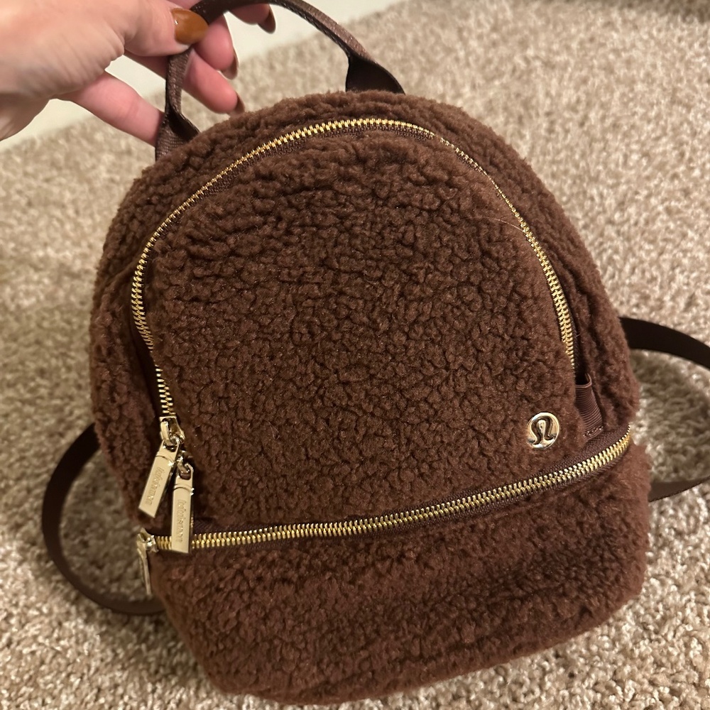 LuLu Lemon mini bookbag